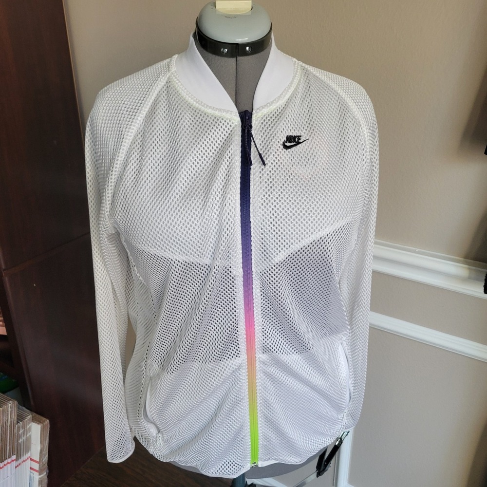 PRE LOVED NIKE MESH WHITE W/RAINBOW ZIPPER ZIP UP JACKET EXCELLENT CONDITION
